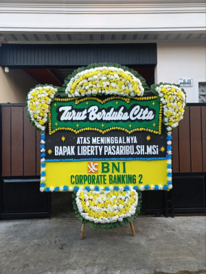 Papan Bunga Duka di Moti Kota